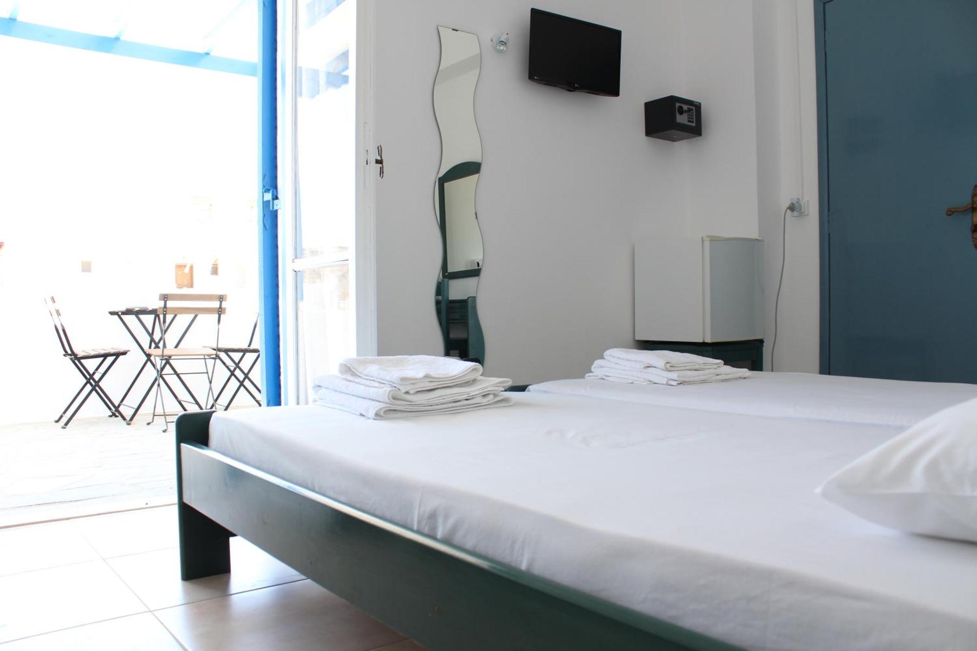 Mare Blue Ios Hotel Exterior foto